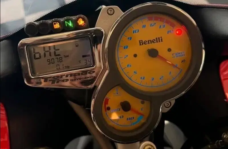 Benelli Tornado 900 Tre (2003 - 06) (8)