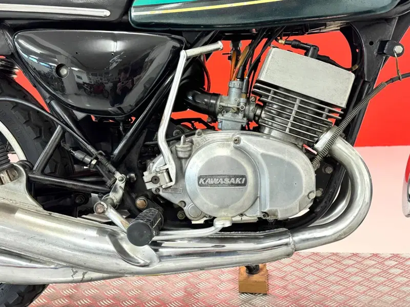 Kawasaki 400 MACH II 2 TEMPI 3 CILINDRI (10)