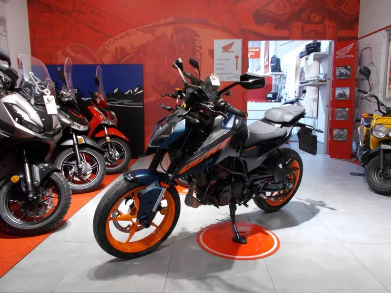 KTM 125 Duke (2024 - 25) (2)