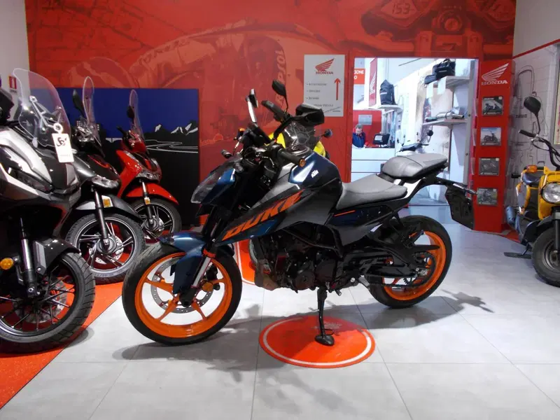 KTM 125 Duke (2024 - 25) (3)