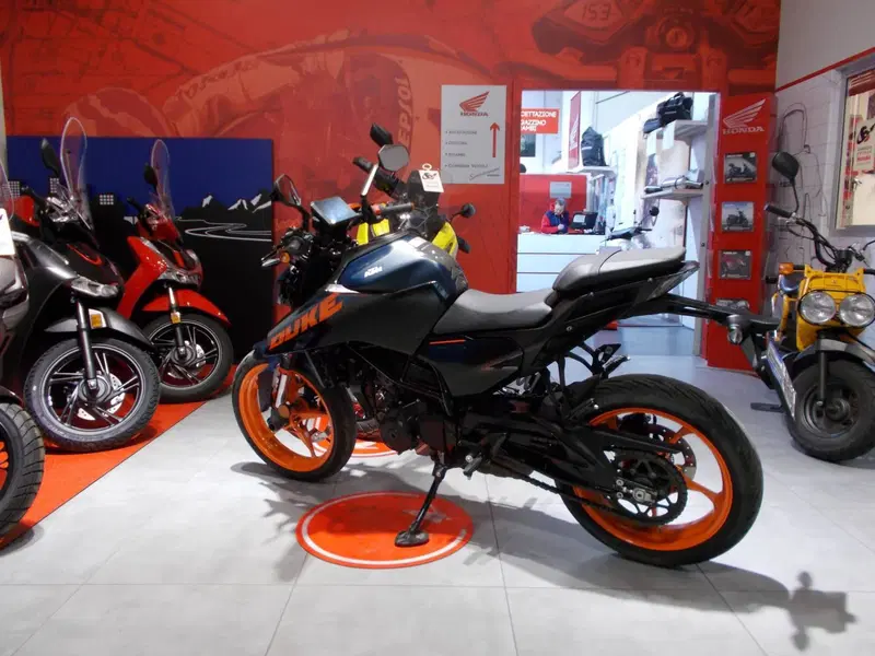 KTM 125 Duke (2024 - 25) (5)