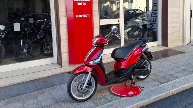 Piaggio Liberty 50 RST (2025 - 26) (9)