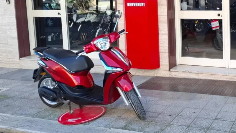 Piaggio Liberty 50 RST (2025 - 26) (10)