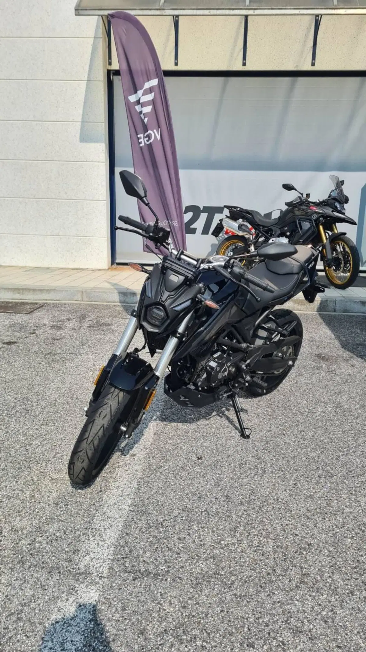 Voge Brivido 125R (2023 - 26) (3)