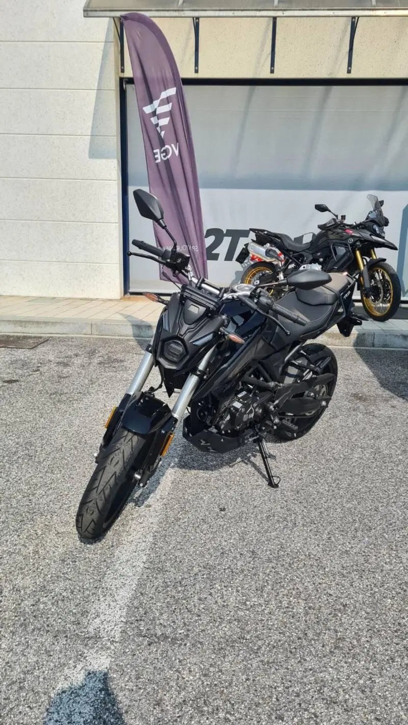 Voge Brivido 125R (2023 - 26) (3)