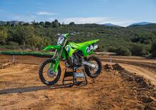 Cross 2 tempi Kawasaki: la rivoluzione parte dalla KX 85 da minicross