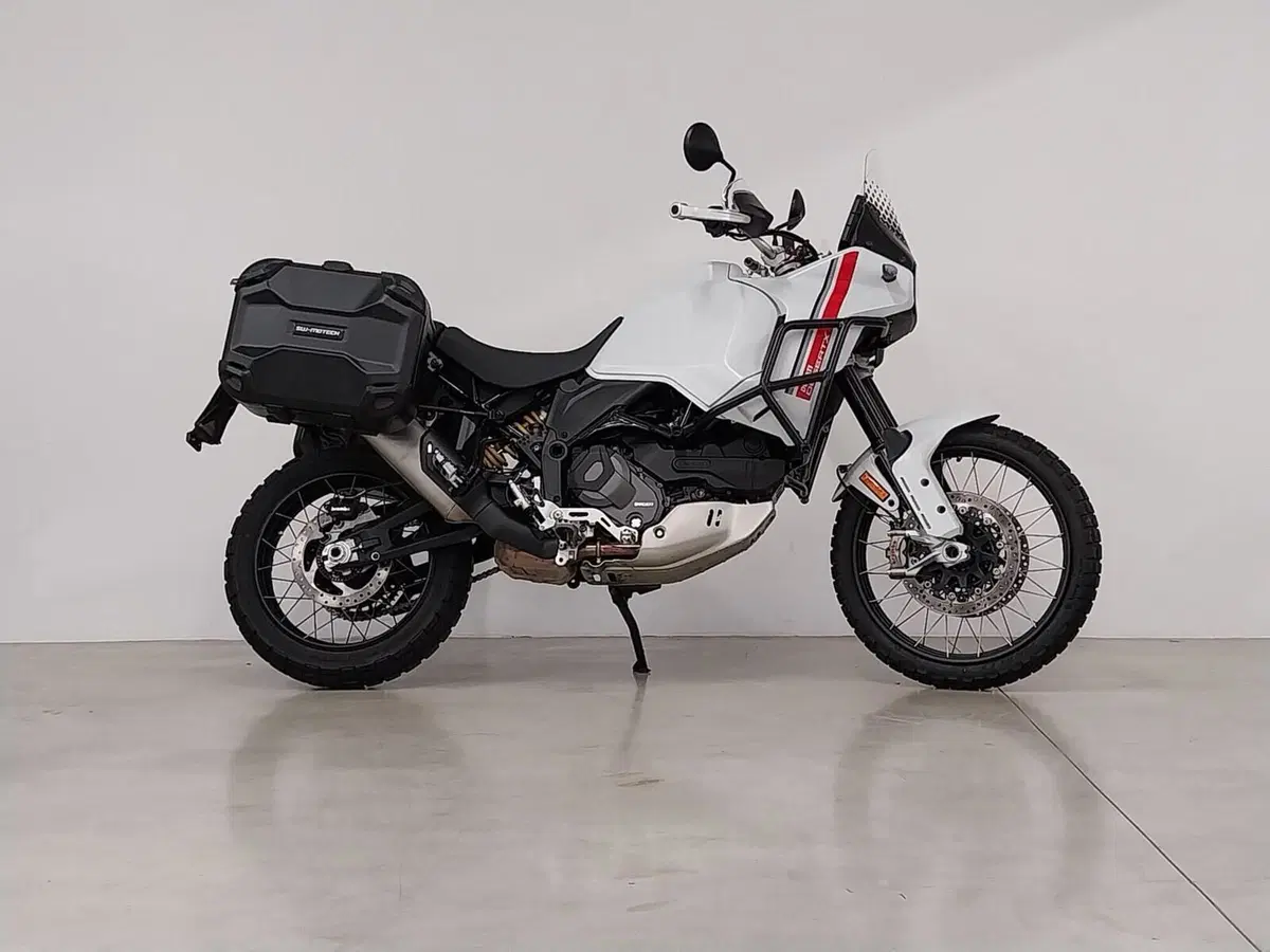 Ducati DesertX (2022 - 25) (2)
