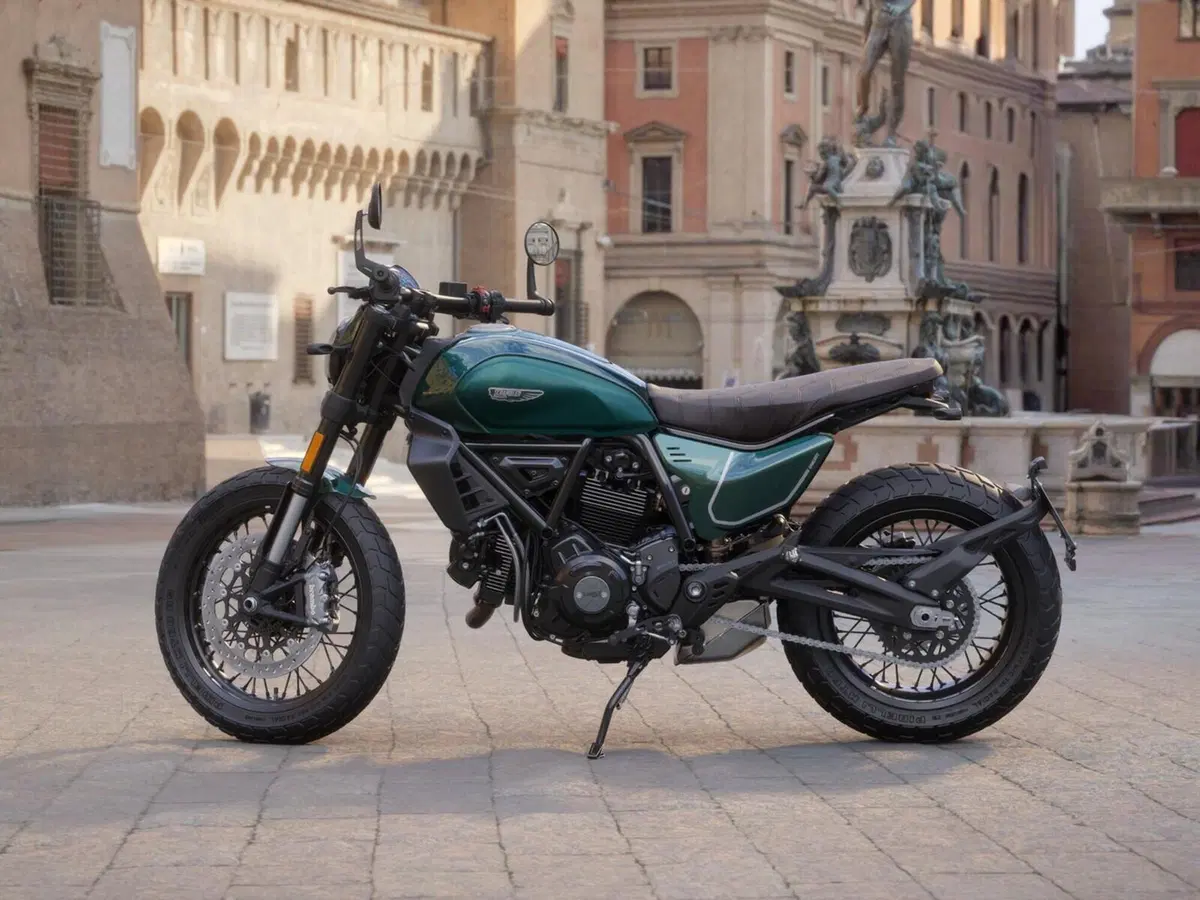 Ducati Scrambler 800 Nightshift (2023 - 24) (2)