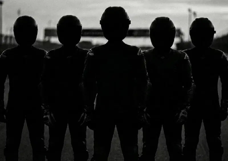 MotoGP. I 5 piloti che hanno gi&agrave; (quasi) firmato per il 2027 [VIDEO]