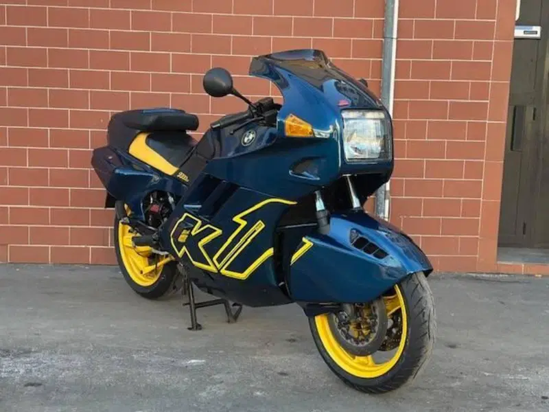 Bmw K1 (5)