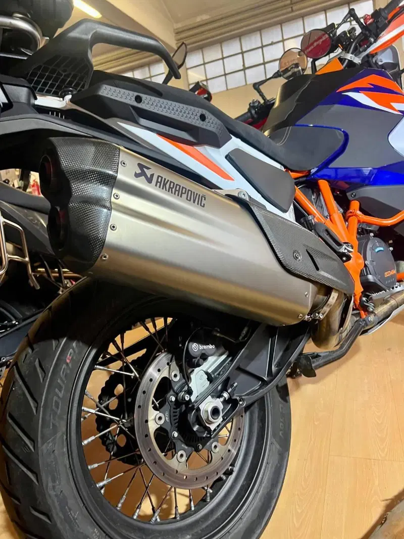 KTM 1290 Super Adventure R (2021) (6)