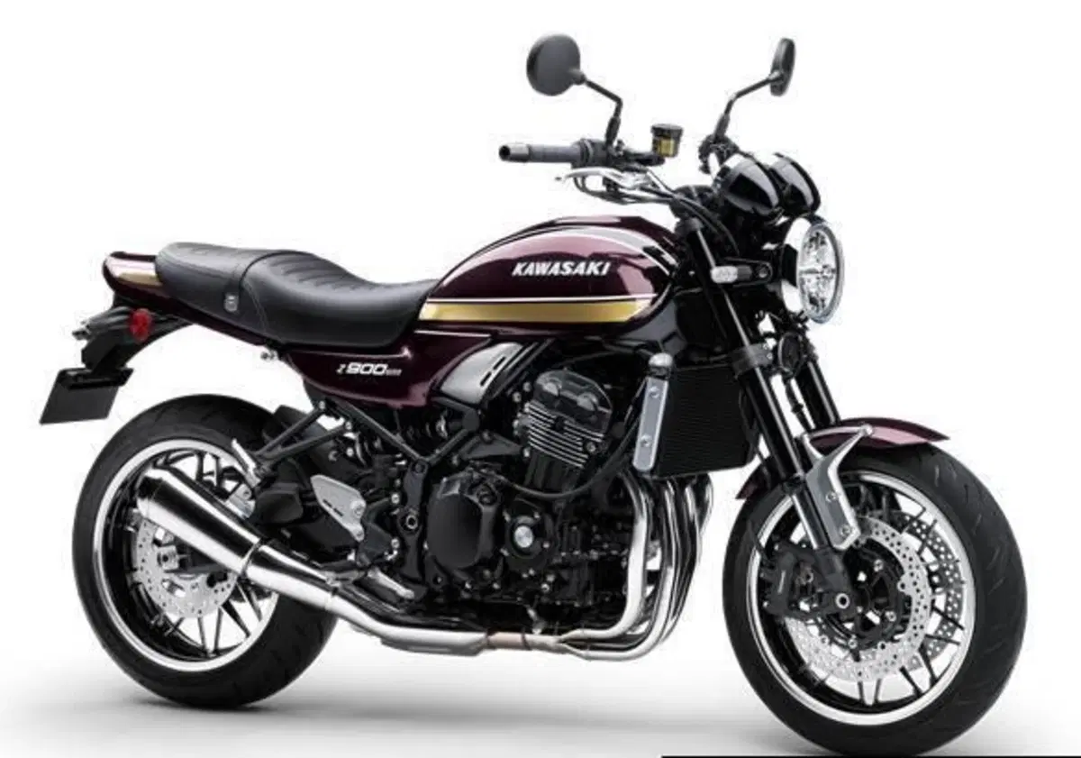 Kawasaki Z 900 RS (2026) (5)