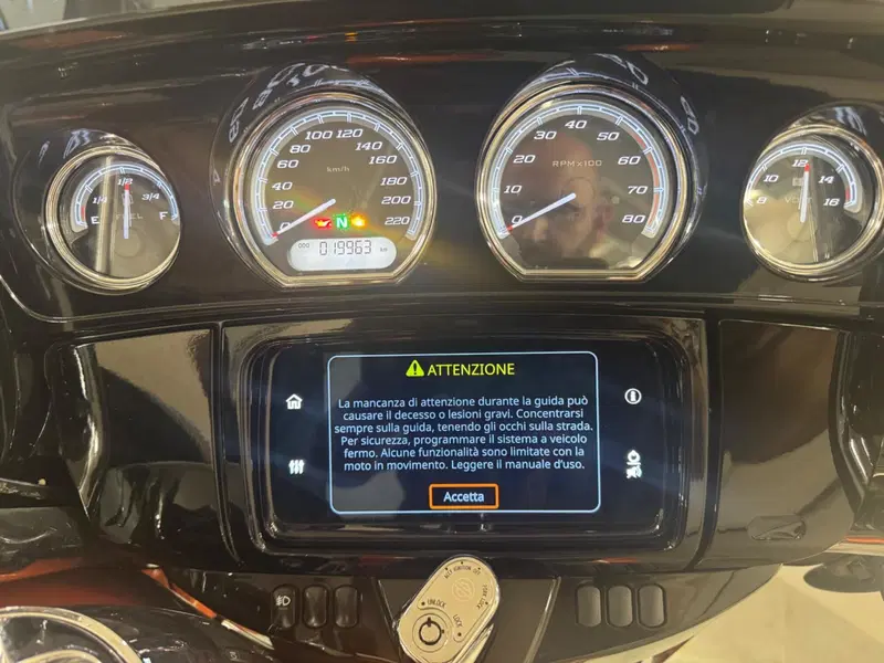 Harley-Davidson 107 Electra Glide (2019 - 20) - FLHT (5)