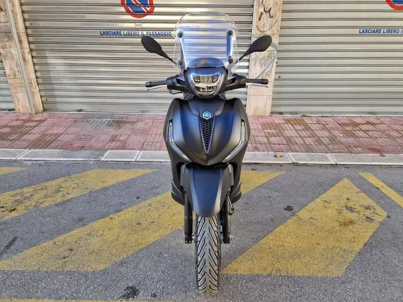 Piaggio Beverly 400 S ABS-ASR (2021 - 24) (2)