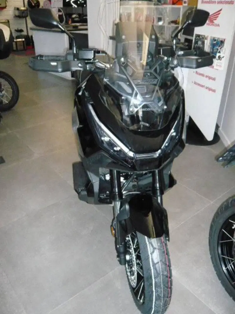 Honda X-ADV 750 (2025 - 26) (2)