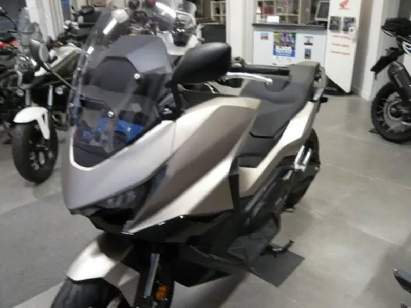 Honda Forza 750 (2025 - 26) (4)
