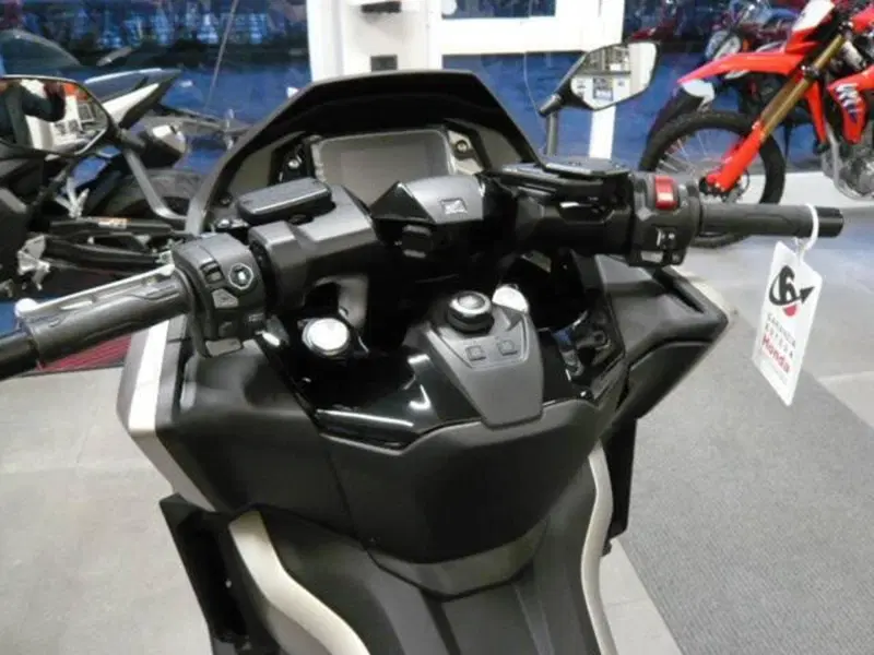 Honda Forza 750 (2025 - 26) (6)