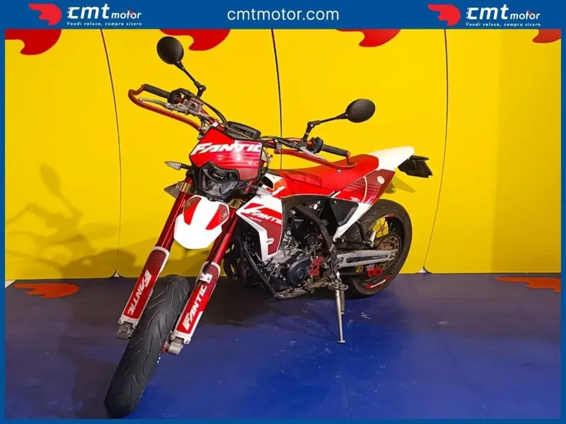 Fantic Motor XMF 125 Motard Competition 4T (2023 - 24) (4)