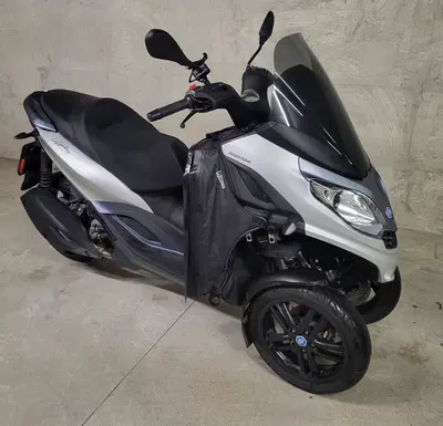 Piaggio MP3 300 ABS Hpe (2021 - 24) usata