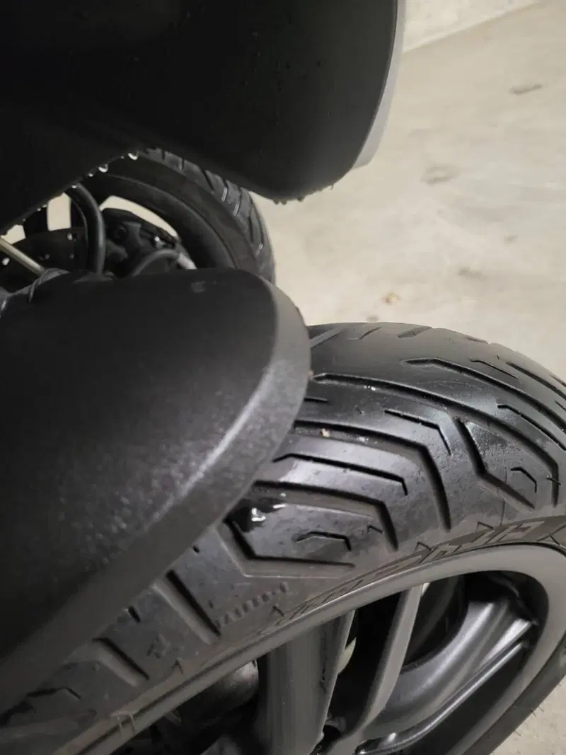 Piaggio MP3 300 ABS Hpe (2021 - 24) (3)