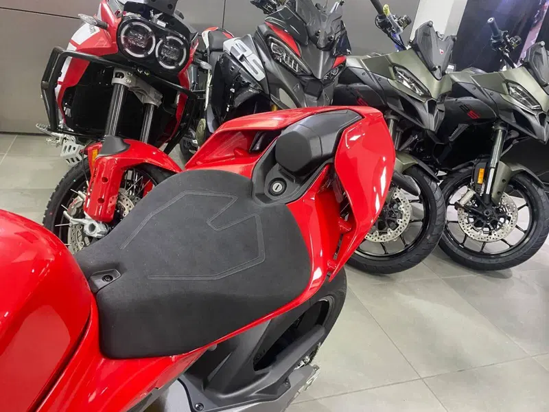Ducati Panigale V4 (2025 - 26) (9)