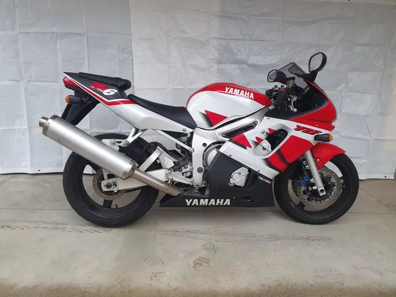 Yamaha YZF R6 (1999 - 00) (3)