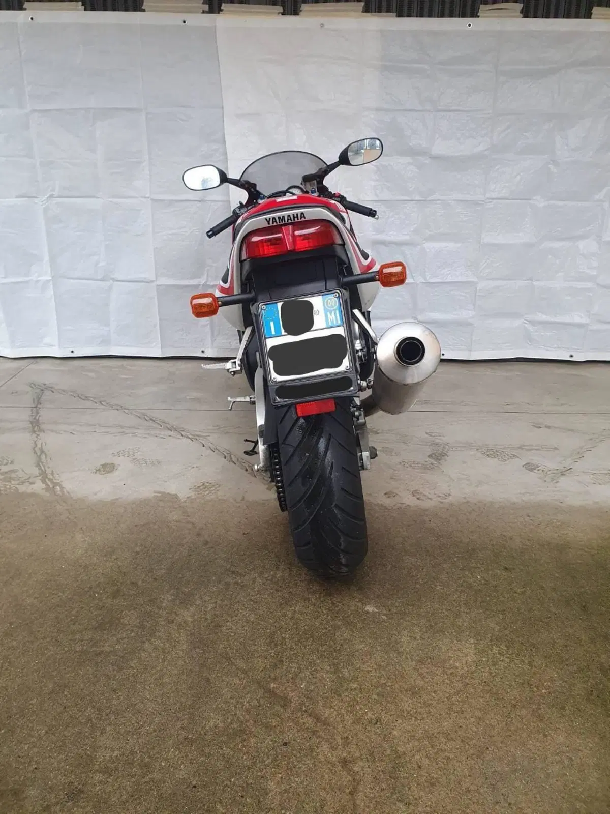 Yamaha YZF R6 (1999 - 00) (5)