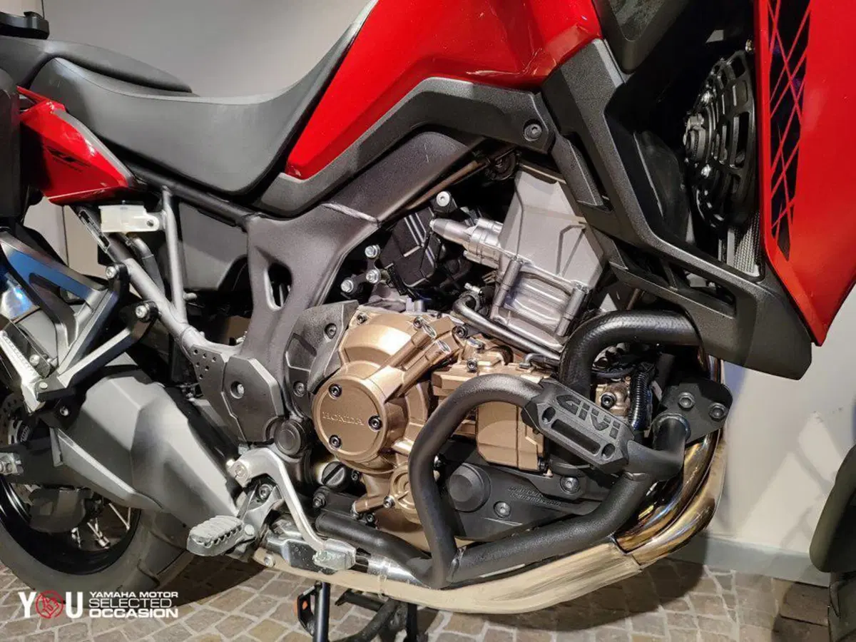 Honda Africa Twin CRF 1000L DCT ABS (2016 - 17) (9)