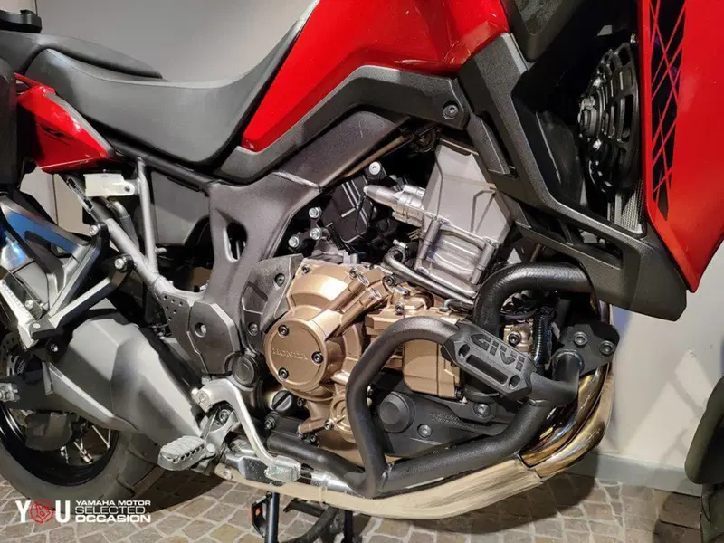 Honda Africa Twin CRF 1000L DCT ABS (2016 - 17) (9)