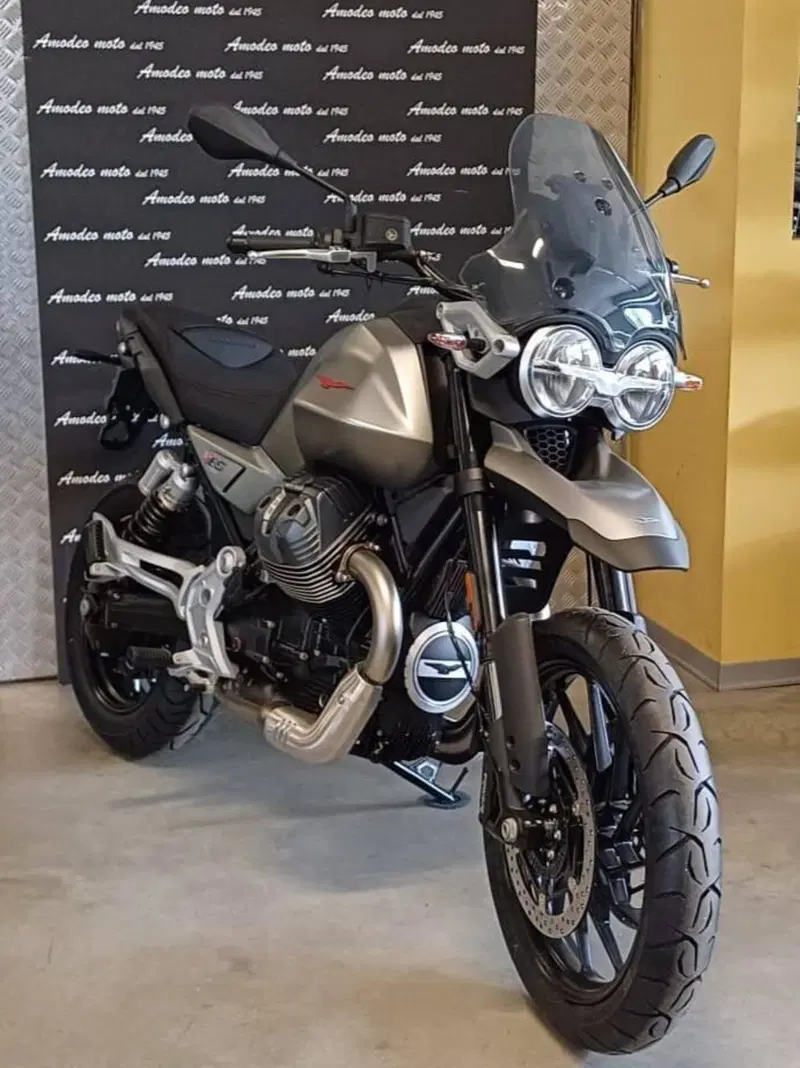 Moto Guzzi V85 Strada (2024 - 26) (3)
