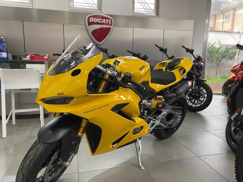 Ducati Panigale V2 S (2025 - 26)