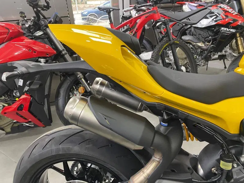 Ducati Streetfighter V2 S (2025 - 26) (9)