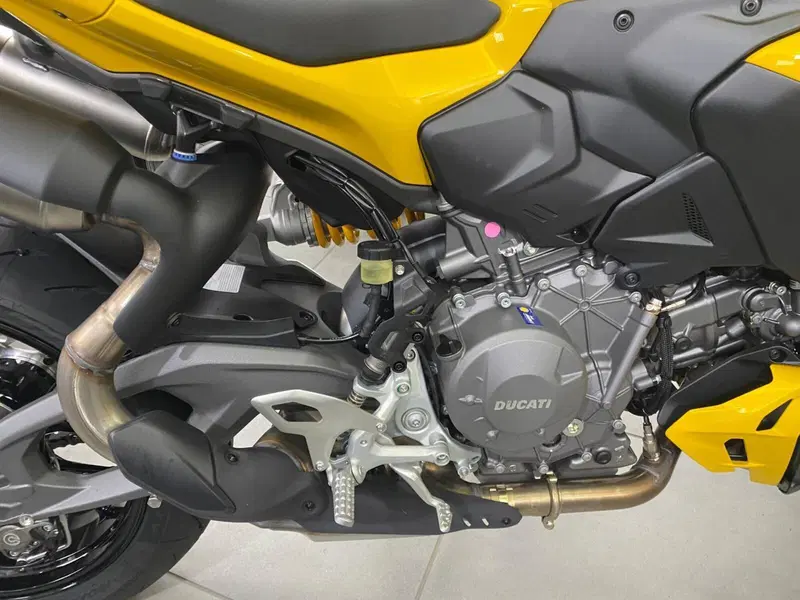 Ducati Streetfighter V2 S (2025 - 26) (11)