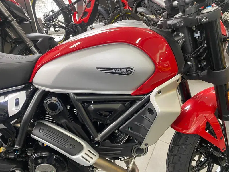 Ducati Scrambler 800 Icon (2025 - 26) (4)