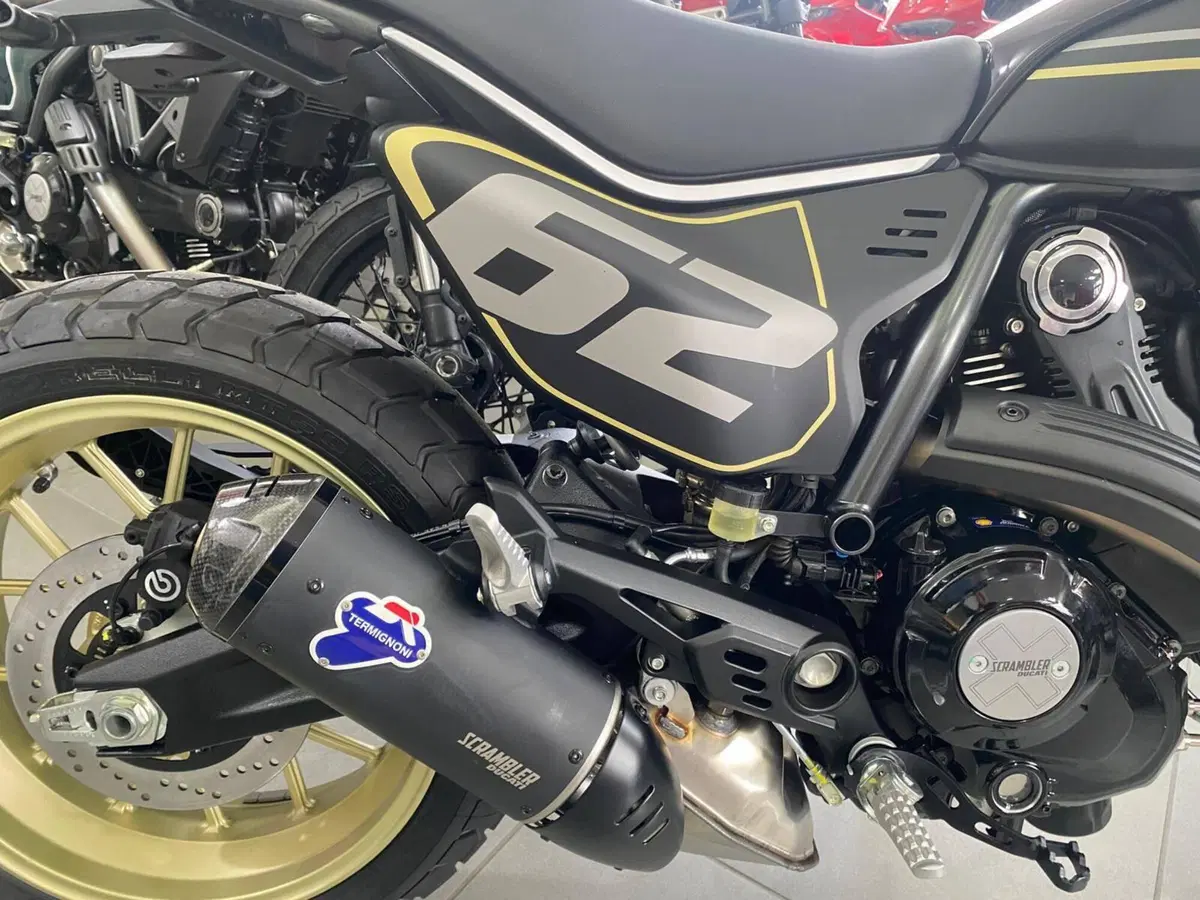 Ducati Scrambler 800 Full Throttle (2025 - 26) (11)