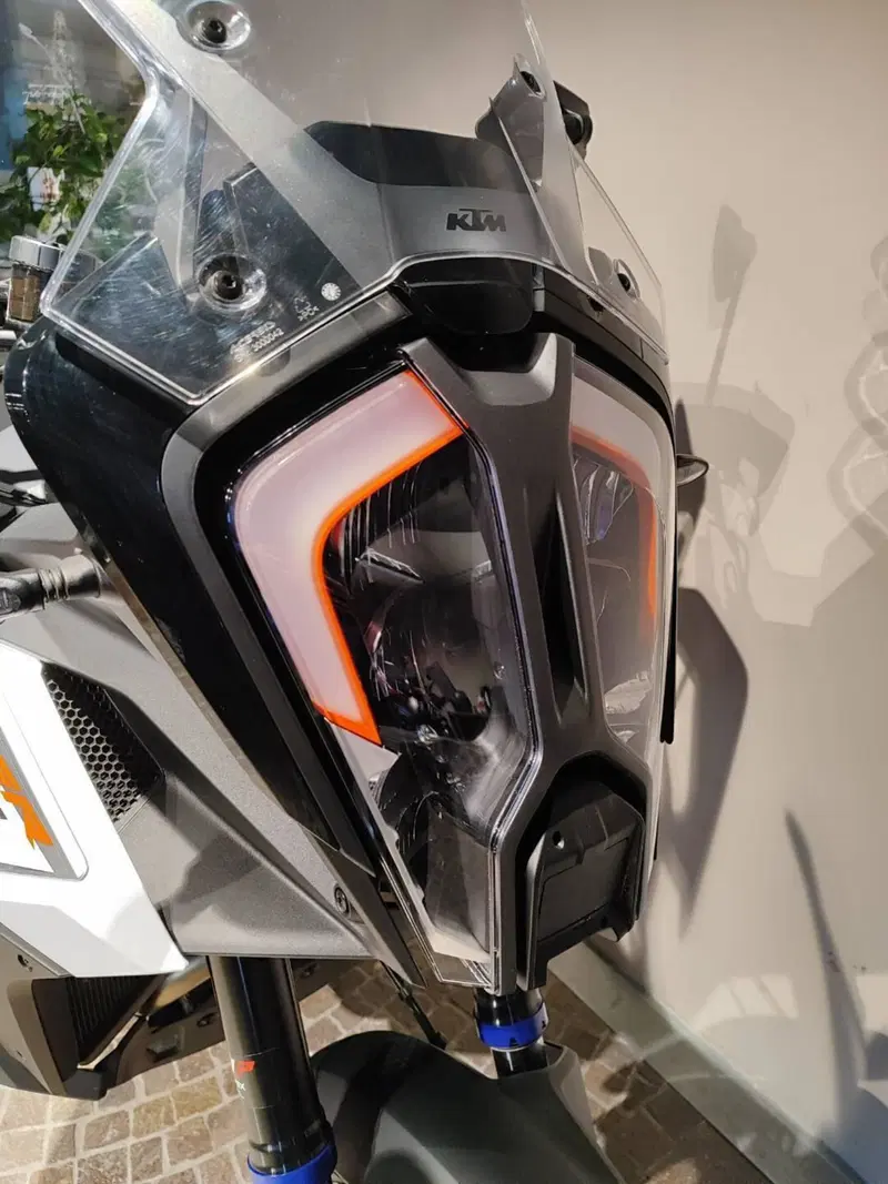 KTM 1290 Super Adventure S (2022 - 25) (9)