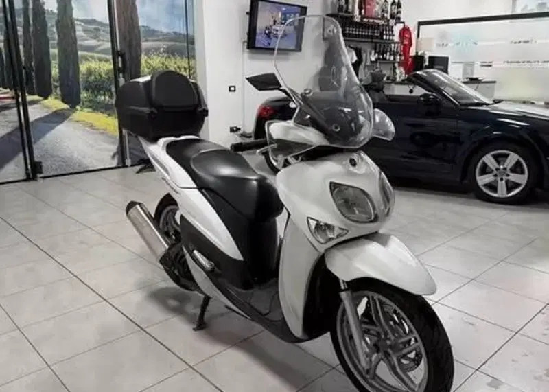 Yamaha Xenter 150 (2011 - 14) (2)