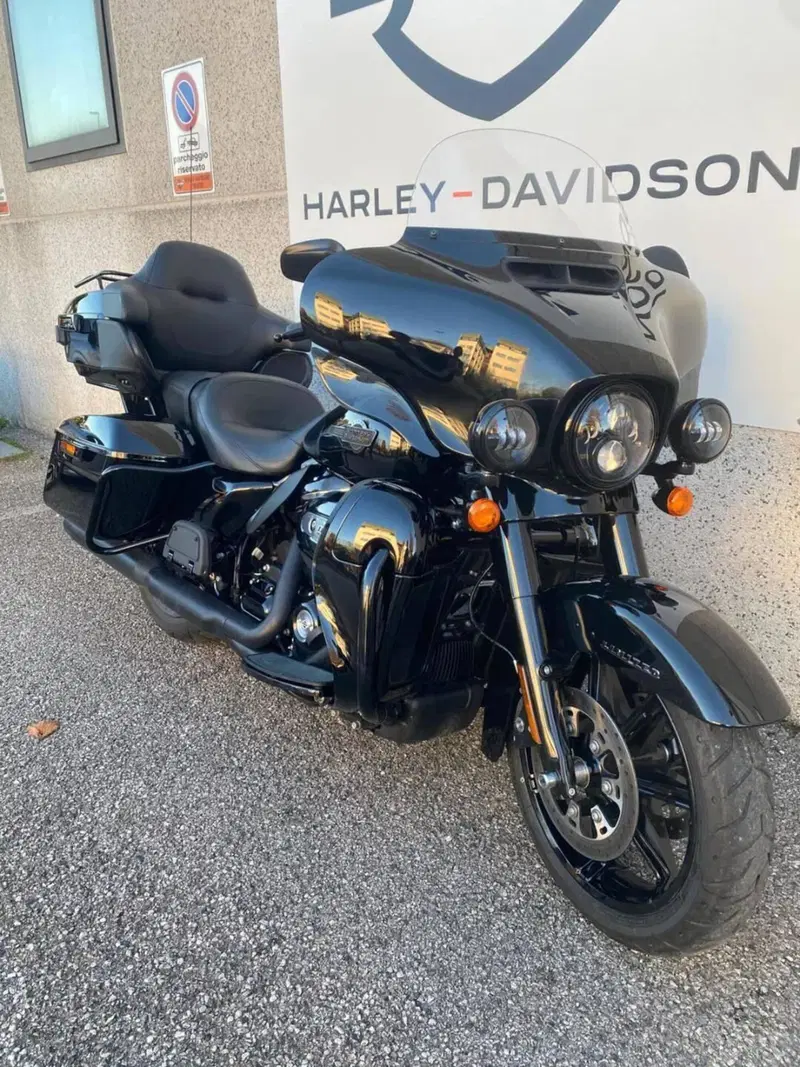 Harley-Davidson 114 Electra Glide Ultra Limited (2021 - 22) - FLHTK (3)
