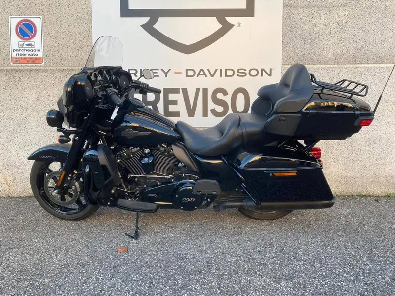 Harley-Davidson 114 Electra Glide Ultra Limited (2021 - 22) - FLHTK (2)