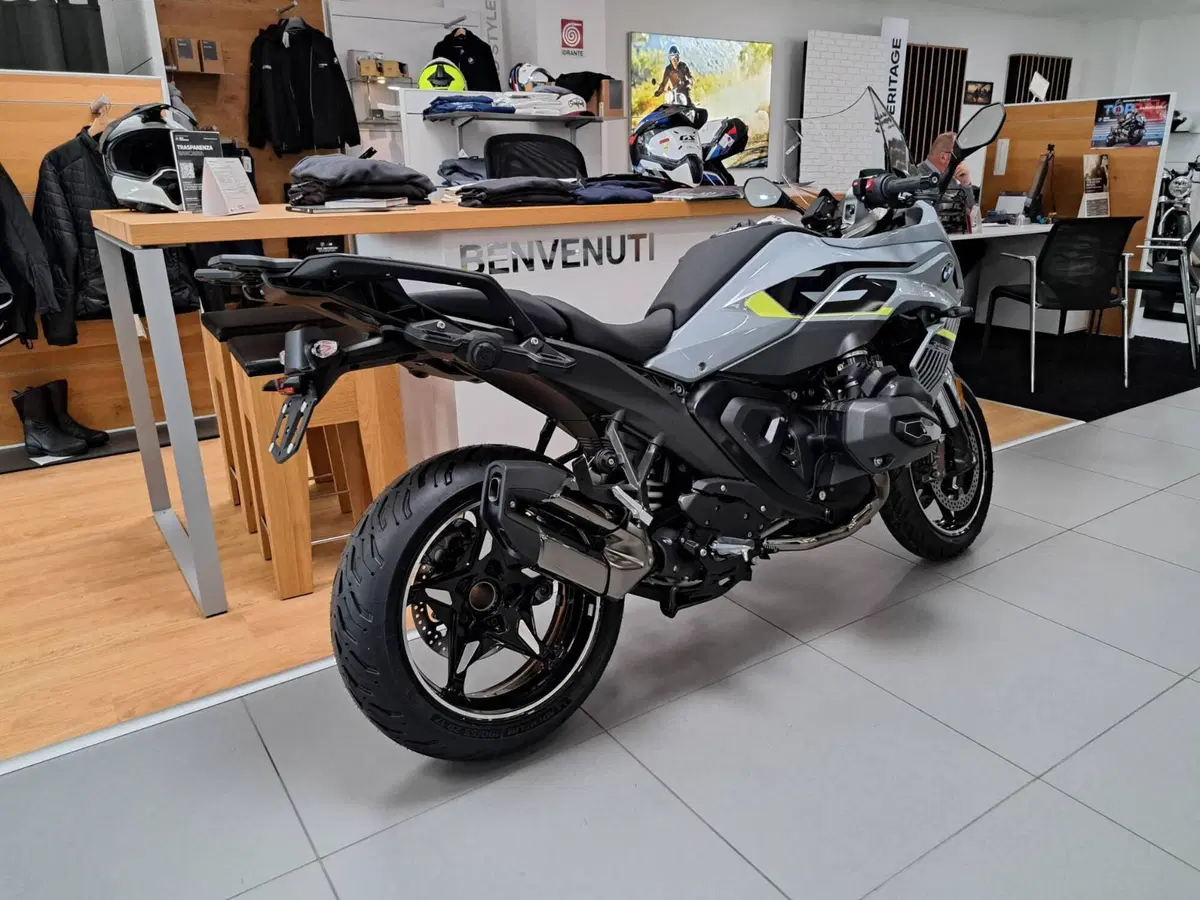 Bmw R 1300 RS (2026) (3)