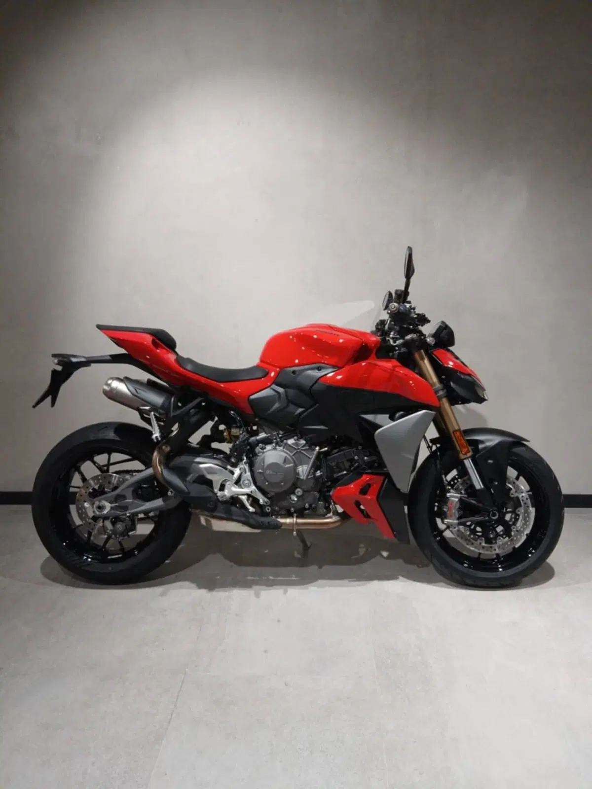 Ducati Streetfighter V2 (2025 - 26)