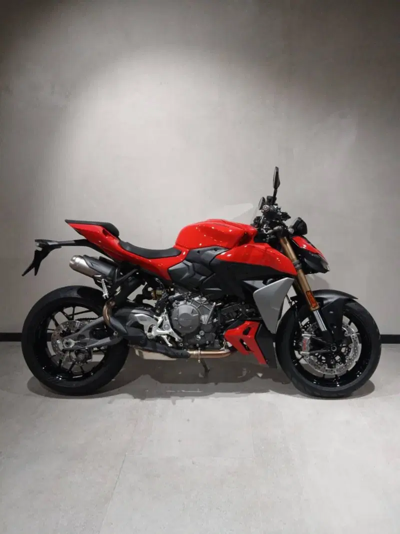 Ducati Streetfighter V2 (2025 - 26)