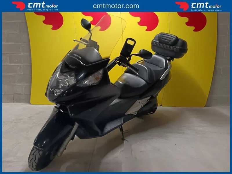 Honda Silver Wing 600 (2005 - 09) (2)