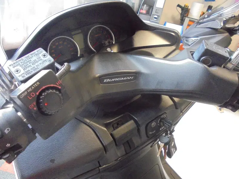 Suzuki Burgman AN 400 (2008 - 13) (4)