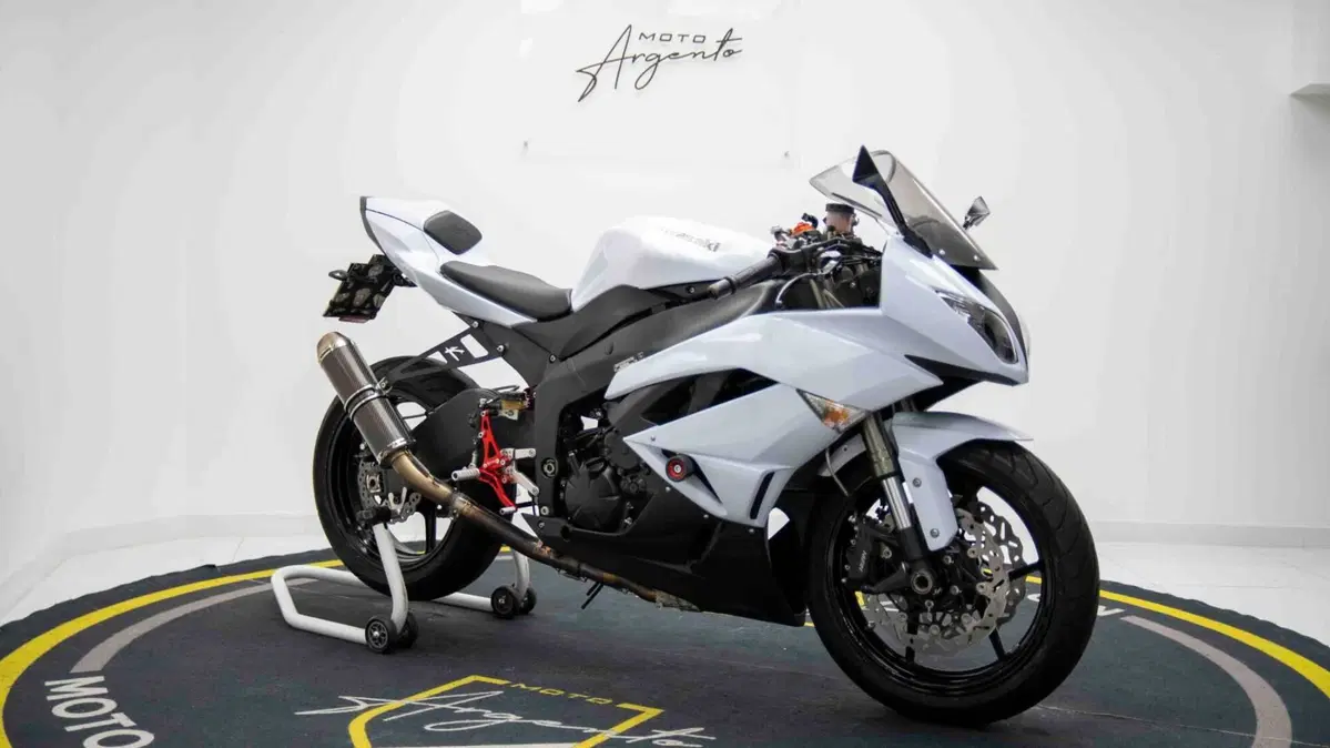 Kawasaki Ninja 600 ZX-6R (2009 - 16) (8)