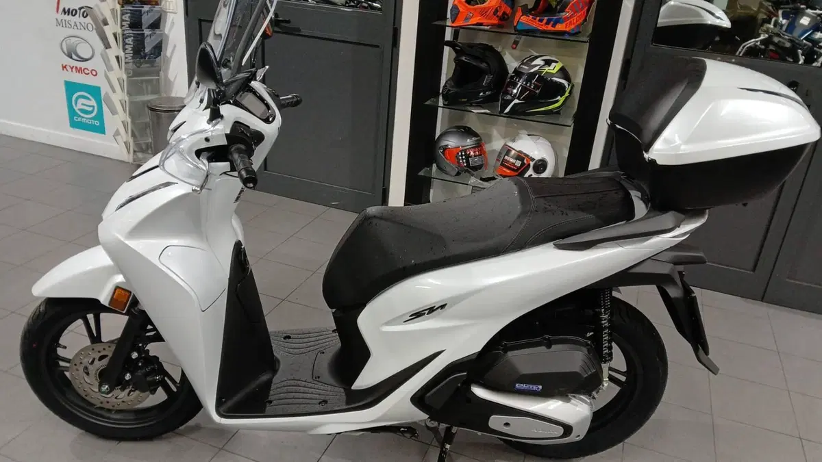 Honda SH 125 (2026) (4)