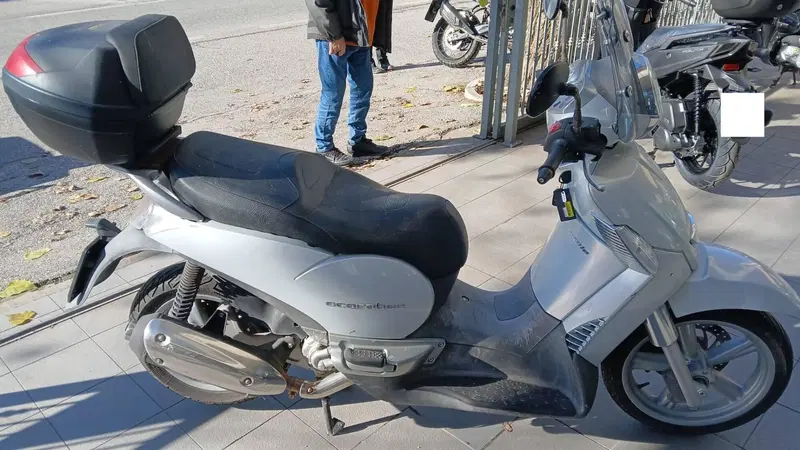 Aprilia Scarabeo 250 (2006 - 11) (3)