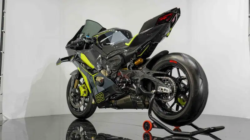 Ducati Panigale V4 Lamborghini (2026) (9)