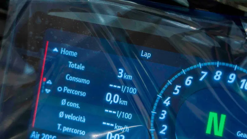 Ducati Panigale V4 Lamborghini (2026) (20)