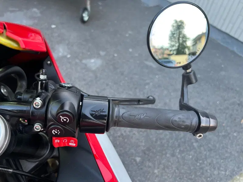MV Agusta Superveloce 800 (2021 - 25) (9)